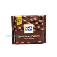 Шоколад Ritter Sport молочный с цельным лесным орехом 100гр